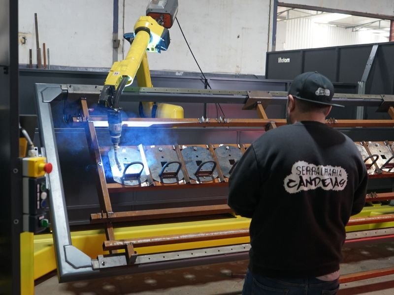 Máquina de solda automatica